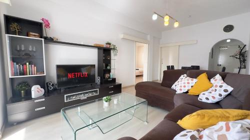 Two-Bedroom Deluxe Apartment with Balcony