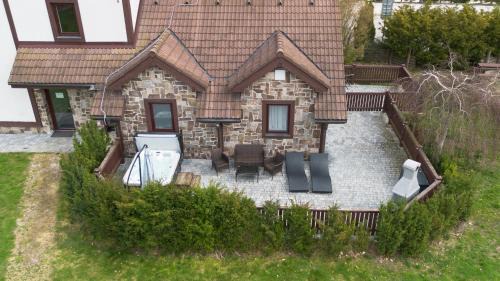 One-Bedroom Apartment with Terrace