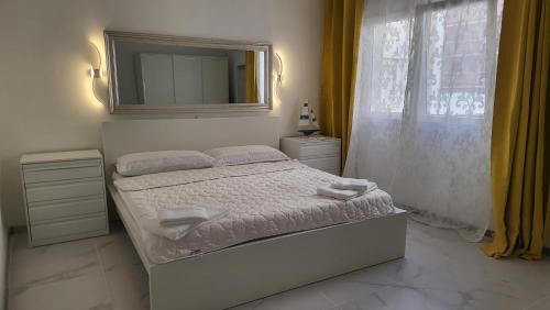 Two-Bedroom Apartment with Balcony and Sea View