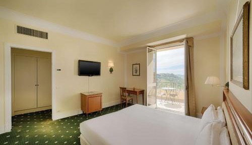 Standard Double or Twin Room with Terrace