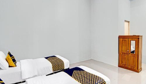 Economy Twin Room