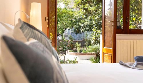 One-Bedroom Apartment with Garden View