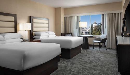 Double Room with Two Double Beds and View