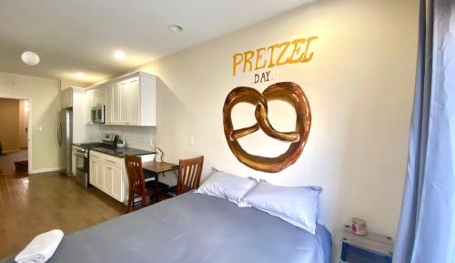 Deluxe Queen Room