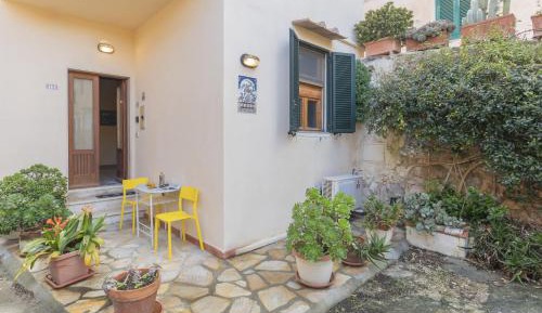One-Bedroom House