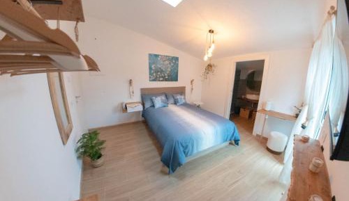 Large Double Room