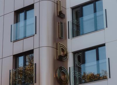 One-Bedroom Apartment with Balcony