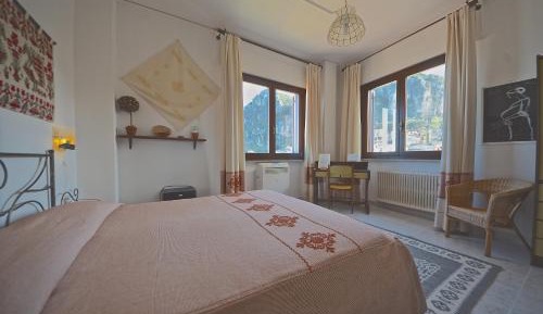 Double Room with Sea and Mountain View