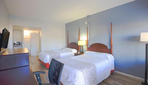 2 Full Bed  with kitchenette Non-Smoking