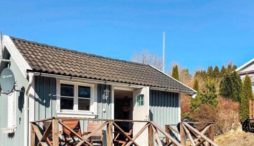 One-Bedroom Holiday Home