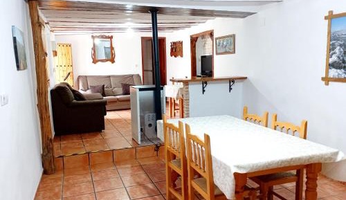 Three-Bedroom Holiday Home 