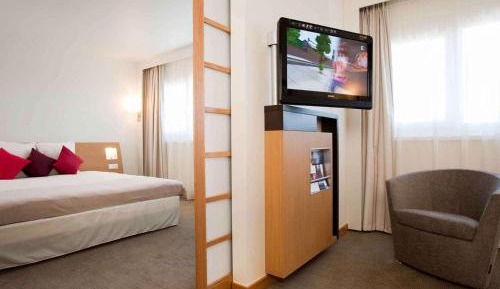 King Suite with Golf Course View