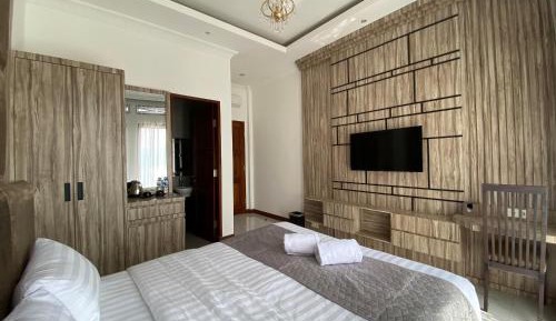 King Room with Lake View