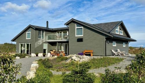 Six-Bedroom Holiday Home