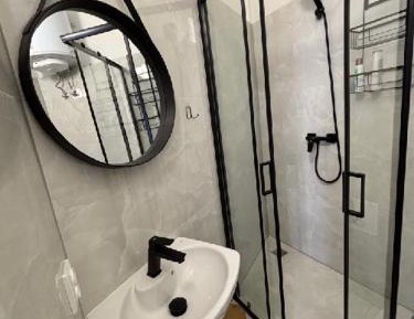 Single Room with Private Bathroom