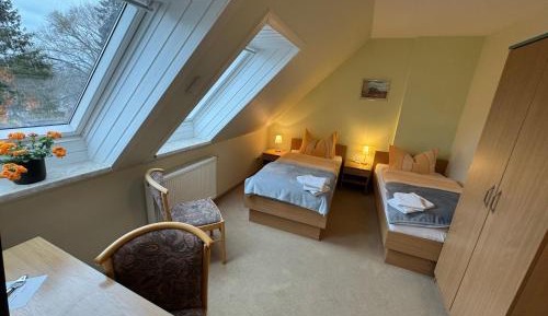Small Twin Room