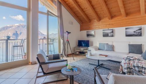 Apartment with Lake View