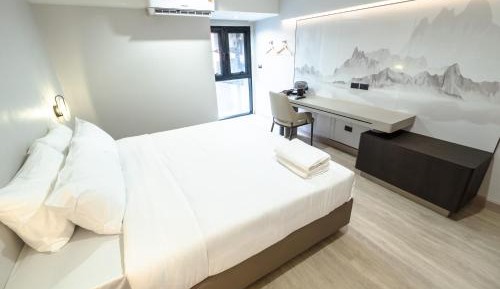 Standard King Room