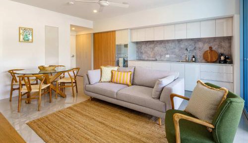 Deluxe Two-Bedroom Apartment with Garden View