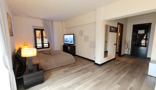 Junior Suite with Garden View
