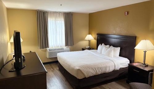King Room - Accessible/Non-Smoking