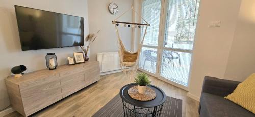 Deluxe One-Bedroom Apartment