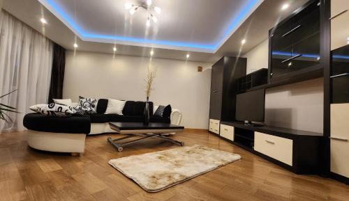 One-Bedroom Deluxe Apartment