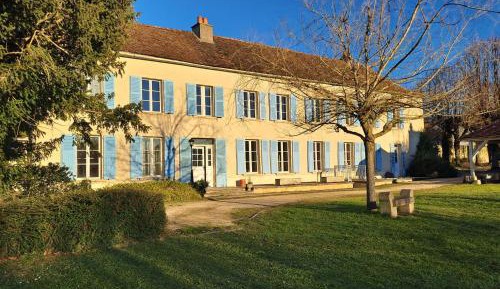 Six-Bedroom House