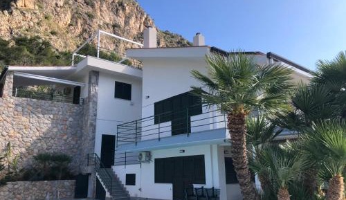 Deluxe Double Room with Balcony and Sea View