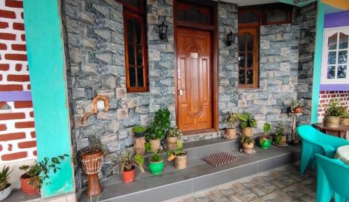 Three-Bedroom Holiday Home 