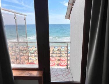 Family Room with Sea View