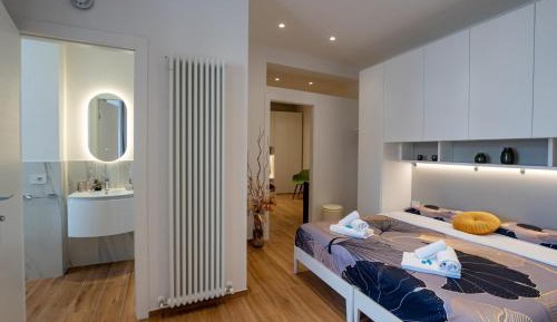 Two-Bedroom Deluxe Apartment