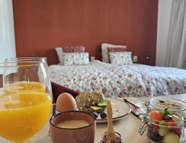 Twin Room with Private Bathroom