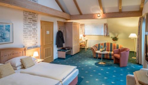 Junior Suite with Balcony