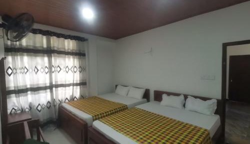 Quadruple Room with Private Bathroom