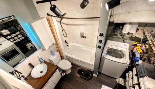 Double Room with Shared Bathroom