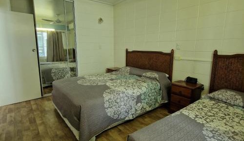 One-Bedroom Apartment with Balcony