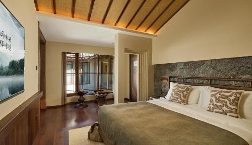 Double Room with Spa Bath