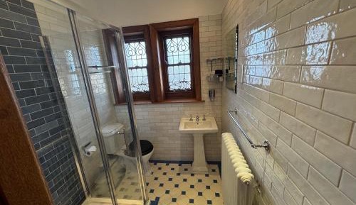 Deluxe Double Room with Shower