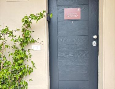 Apartment with Mountain View