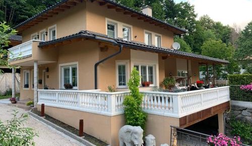 Apartment with Bathroom