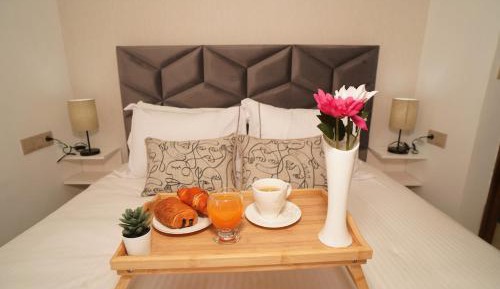 Two-Bedroom Deluxe Apartment