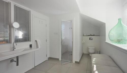 Large Double or Twin Room