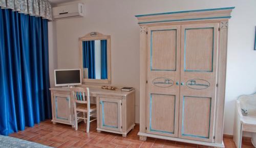Comfort Quadruple Room