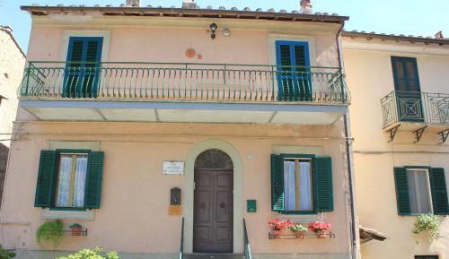 Two-Bedroom Apartment with Balcony