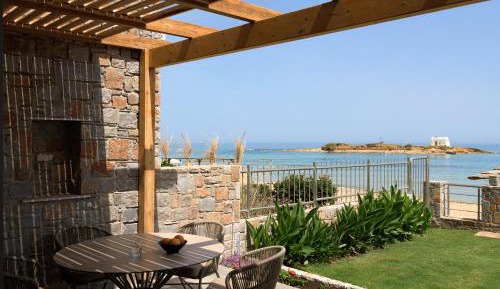 Pasiphae Beachfront Villa Front Sea View