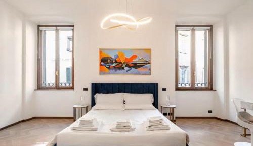 One-Bedroom Apartment with City View