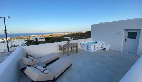 Suite with Hot Tub