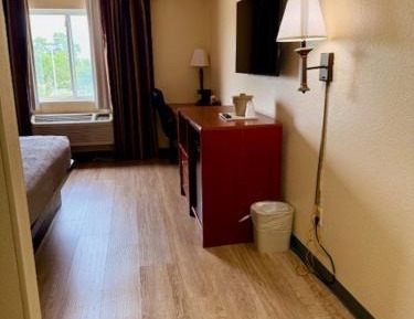 King Room - Non-Smoking
