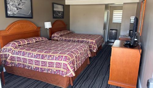 Queen Room with Two Queen Beds